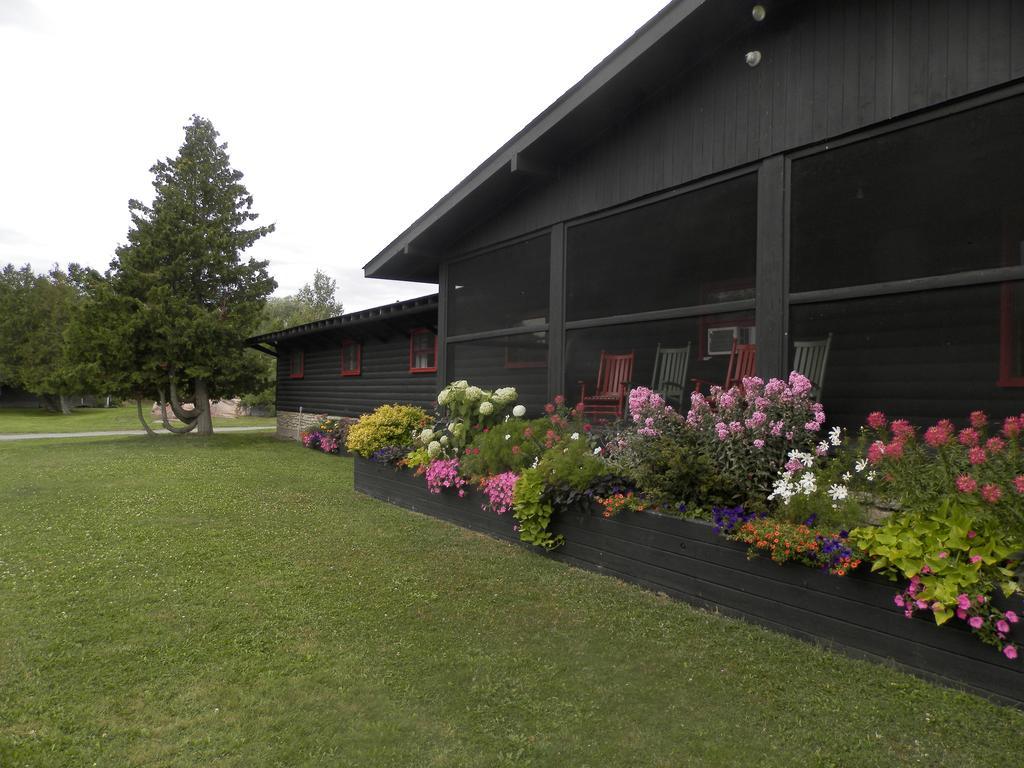Killarney Mountain Lodge Exteriör bild