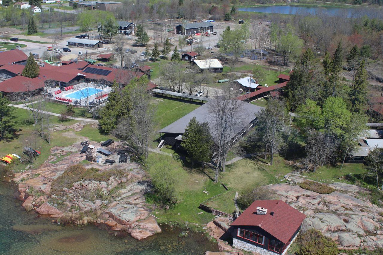 Killarney Mountain Lodge Exteriör bild